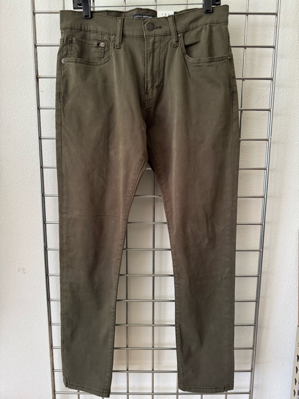 LUCKY BRAND Los Angeles 105 Men’s Slim Taper Leg Jeans